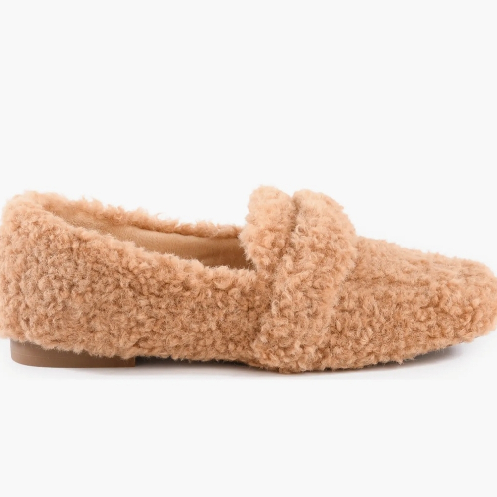 Cozy Tan Loafers for Women
